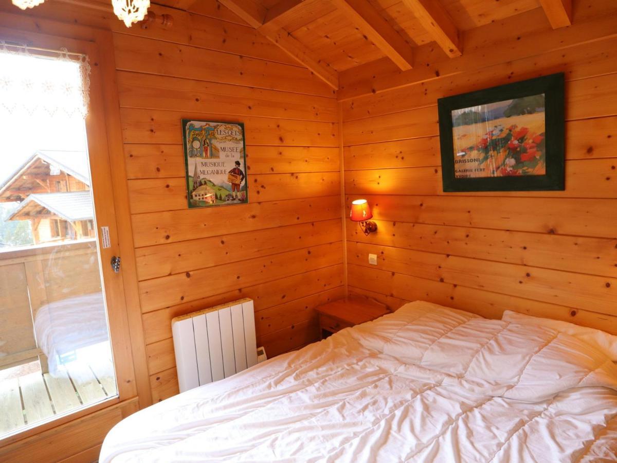 Chalet Cosy Aux Gets, Proche Du Lac Avec Sauna Et Parking Prive - Fr-1-623-58 レ・ジェ エクステリア 写真